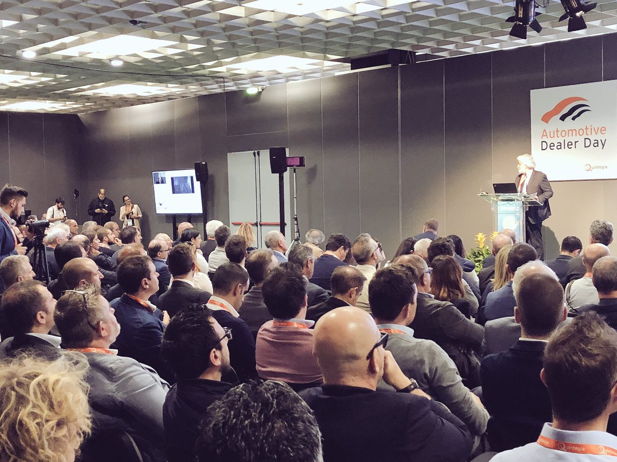 amoleauto's tweet photo. Fabrizio Guidi e il #ServiceDay: "La partecipazione alla manifestazione apre forti e originali opportunità di business per operatori e aziende della filiera". #AsConAuto #ADD18 https://t.co/rKhLMSKCDX