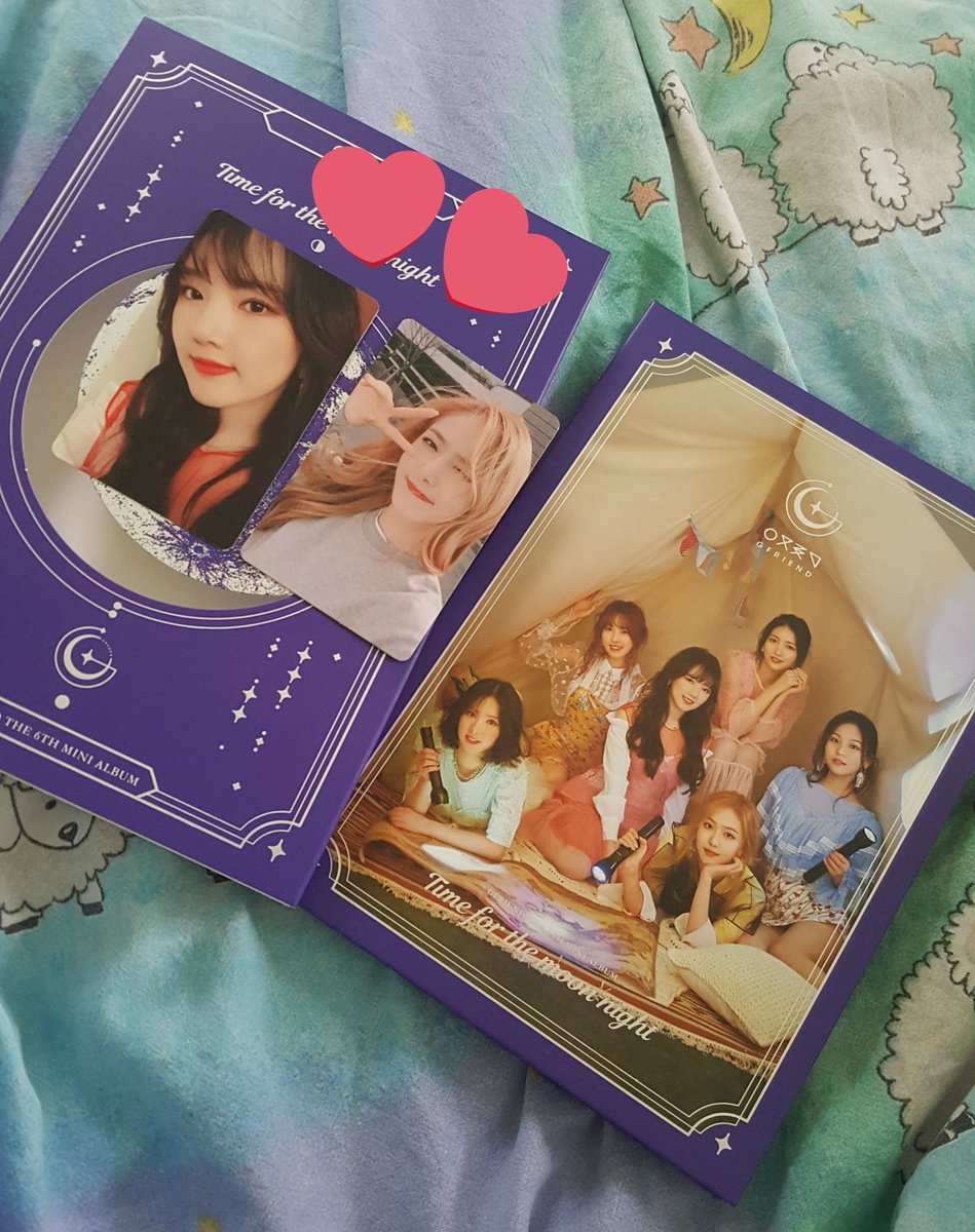 t_pandabear's tweet photo. I only ordered Moon (signed) and Night ver. so yeah the first album arrived and I got SinRin lol ๐โคโค
#GFRIEND #์ฌ์์น๊ตฌ #TimeForTheMoonNight7thWin #TFTMN7thWin https://t.co/sfGymfIjXy