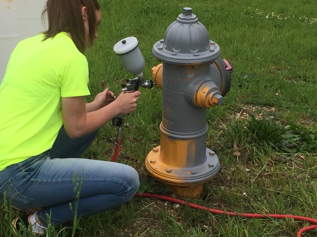 PiquaWater's tweet photo. Hydrant painting is beginning for the summer. 300 hydrants to be painted this year. No, they are not going to be gray, that is a primer. https://t.co/YntsHVsmpN