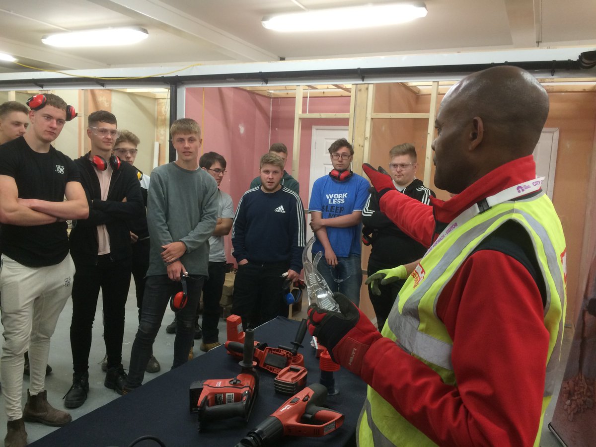 CCNConstruction's tweet image. A fantastic day with Hilti UK demonstrating their Power Tools to Construction Students Thanks Guys @norwichcollege @HiltiGB @travisperkins #Construction #powertools #dustcontrol