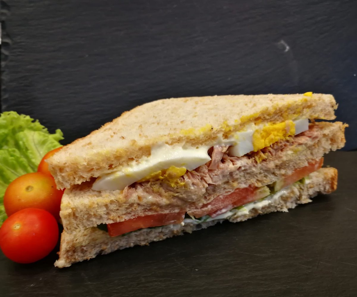 FestivalCafeIT's tweet photo. Domani a pranzo prova i nostri #tramezzini come ad esempio questo con #tonno, #uovasode, #pomodoro cuore di bue, #insalata e #mayo! 😍
#festivalcafe #pranzi #liguria #pranzo #lunch #spuntini #pasticceria #dehor #dal1957 #sanremo #trioadvisor #yelp #italy #trame #tramezzino m https://t.co/4da8ZP44by