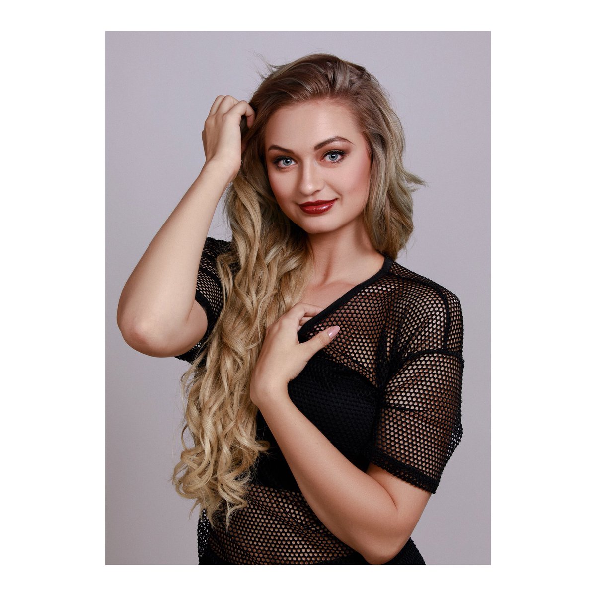 We have the perfect solution to make sure your hair stays in the perfect position. Work, wedding or whether you just want to feel fabulous.

Give us a call 😉
(012) 3619457

#hairstyles #hair #goldwell #perfecthold #photoshoot #photooftheday #style #hairstylist #hairdresser