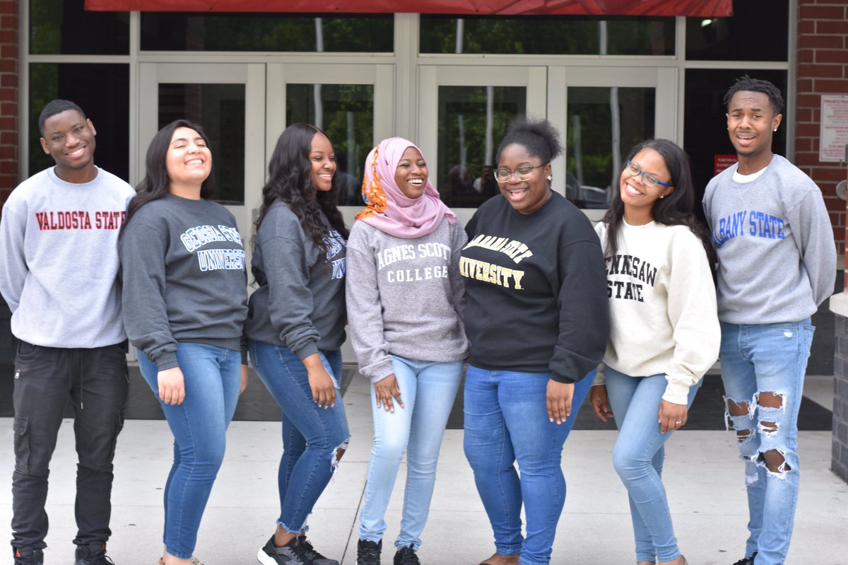 decentgriffin's tweet photo. College Bound & Career Ready: @bannekersga executive board. Continue to “change the narrative” wherever your stories take you. @WabashCollege class of 2013 thanks for the sweaters! #lovethesekids #remembertocall https://t.co/itmEJaBW28