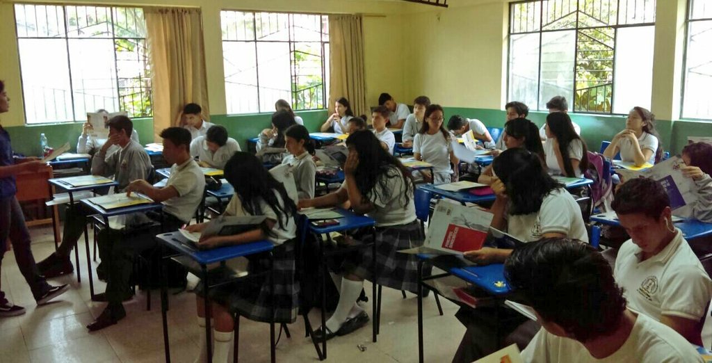 CneZamoraCh's tweet photo. AHORA | Estudiantes de la unidad educativa "San Francisco" del cantón #Zamora conocen más sobre el programa #ABCDemocraciaEC https://t.co/k8yMpdJvcX