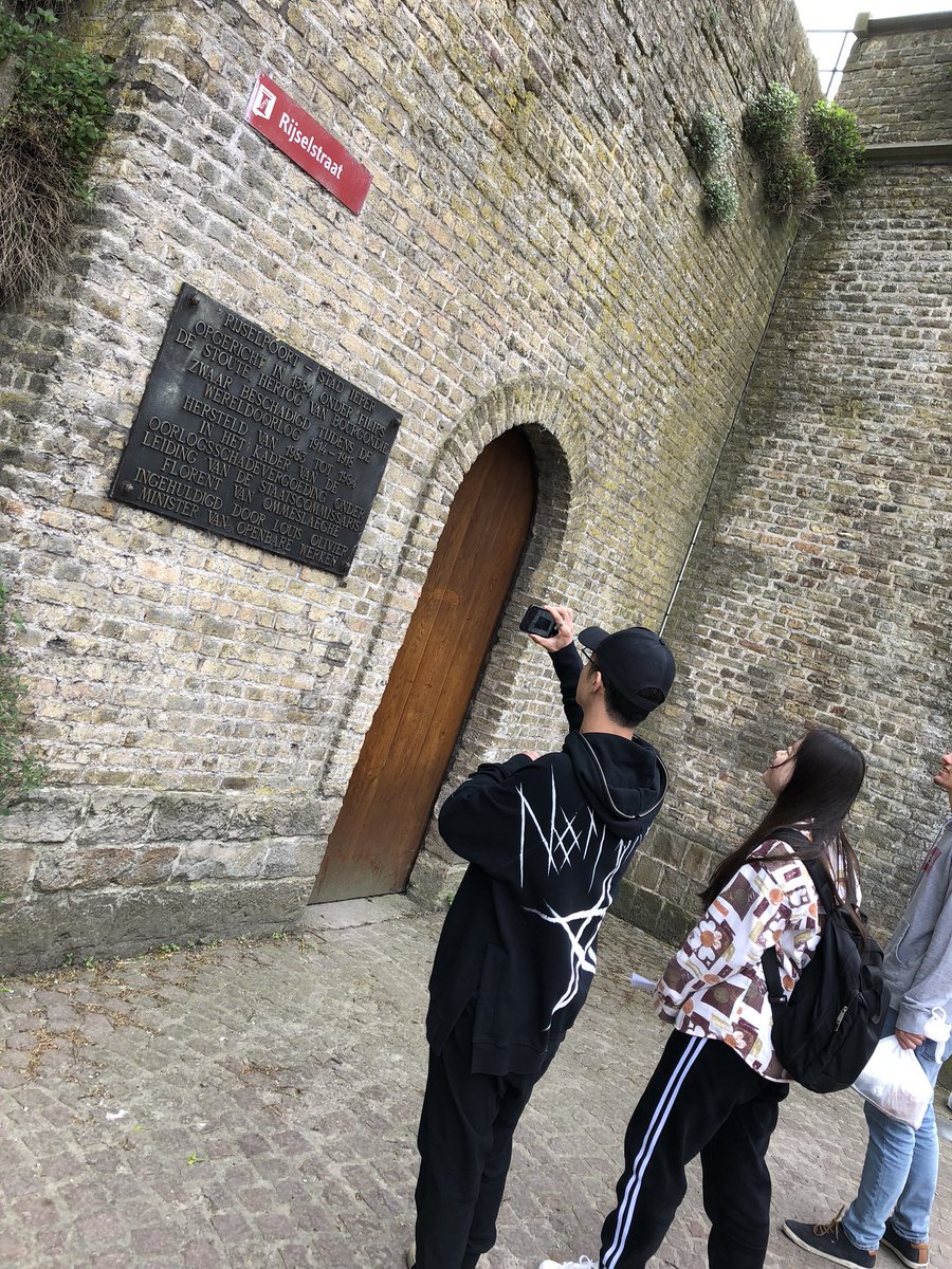 JJere14's tweet photo. #G13 explores Ypres step by step. Guiding Chinese students through different wars and historical buildings. Had some fun out there so far! #SeeMeRemember
Link: https://t.co/a38goa6y2K https://t.co/oiDEDip3qX