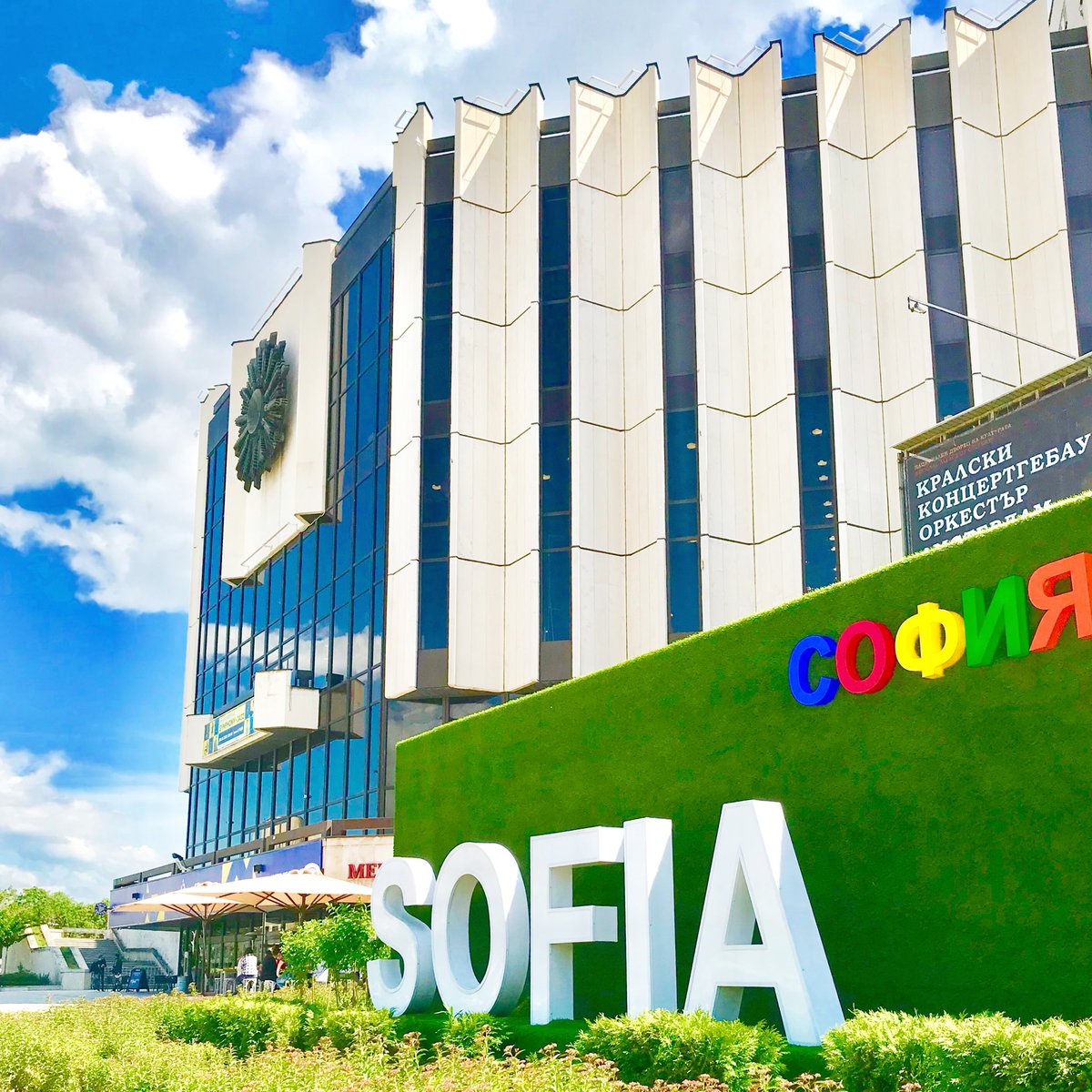 All eyes on #Sofia! On 17 May, leaders from the🇪🇺#EU &amp; the #WesternBalkans will meet for the historic #EUWesternBalkans Summit! It is the first Summit in this format with #WesternBalkan leaders in 15 years. All infos👉 europa.eu/!bv43Xg