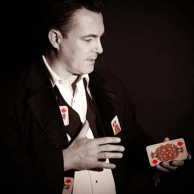 mega_int's tweet image. MEGA’s booth (PL2) will be the place to be at #GartnerEA #London networking reception - @DeanMagicMan will be working some world class magic with the cards, dice and coins!