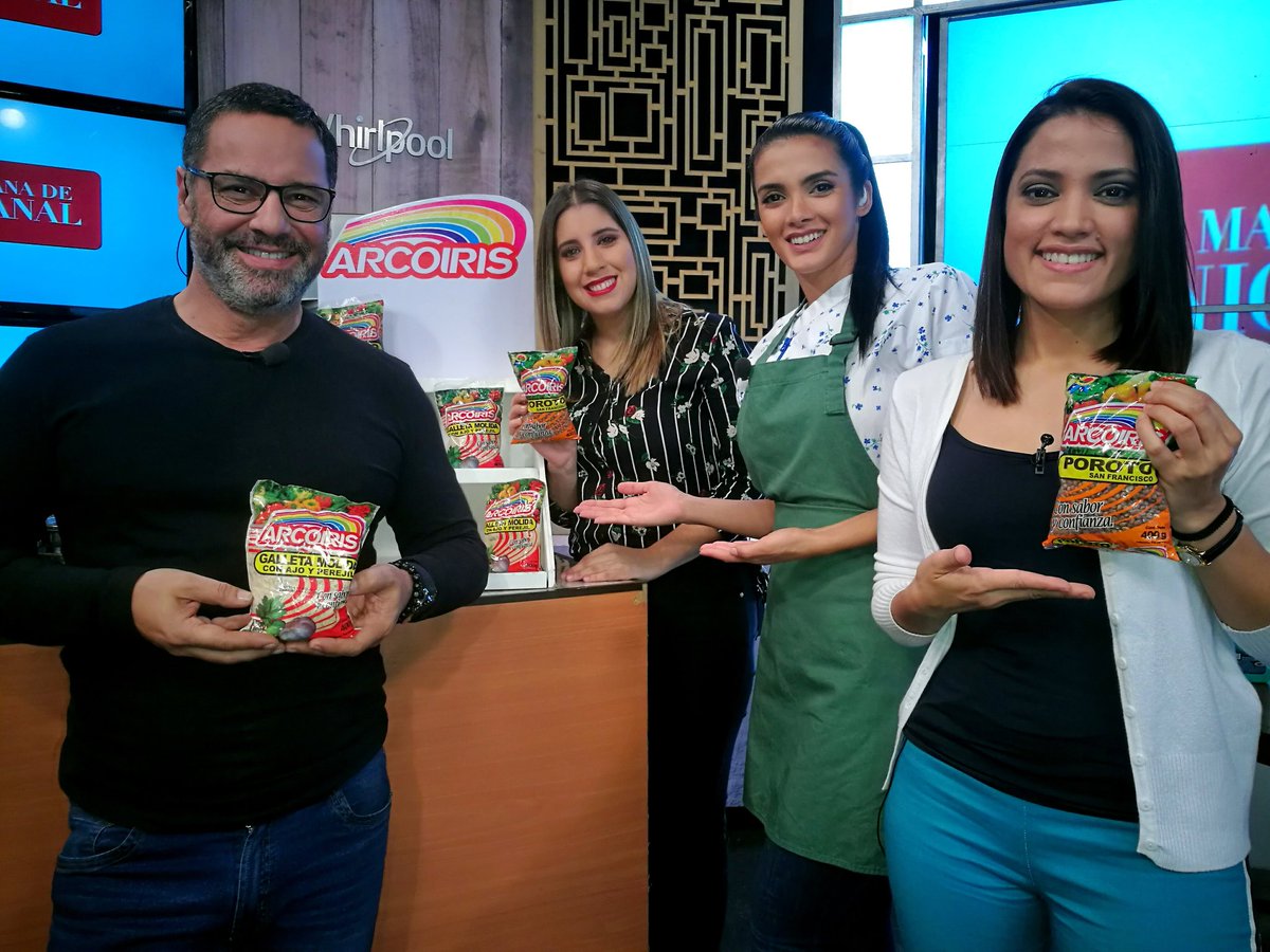 Unicanal's tweet image. En #LMUPY siempre cocinamos con los mejores productos... ¡Hacé como nosotros y saboreá tus comidas con @Arcoiris_Py! #ConSaborYConfianza #ArcoirisPy