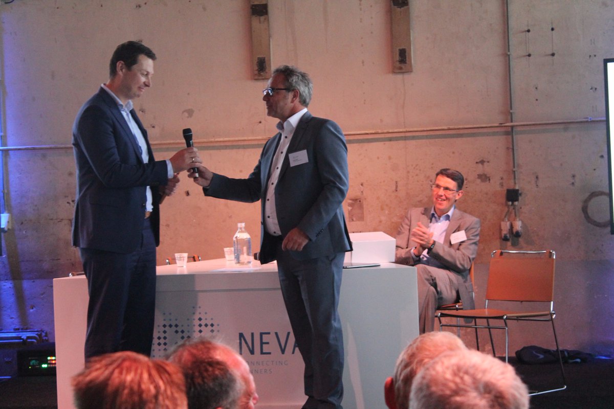 Corné van Opdorp, directeur van de BOZ Group, is vandaag tijdens de Algemene Ledenvergadering unaniem verkozen tot nieuwe voorzitter van NEVAT. Hij volgt daarmee Henk Smid, CEO van Variass, op die deze functie sinds 2015 heeft bekleed. bit.ly/2GneinI