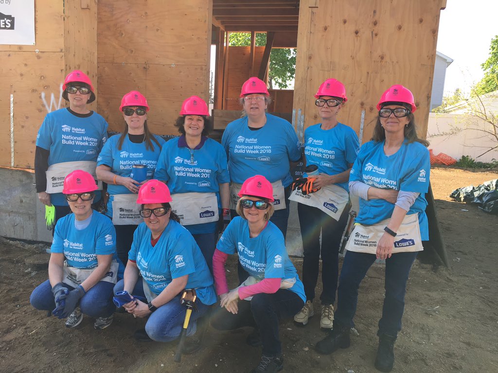 nysdotli's tweet photo. Last weekend, women from @NYSDOT #LongIsland took part in #NationalWomenBuildWeek with @HabitatSuffolk. These volunteers worked hard building a home in #BayShore. #NWBW #MakingADifference https://t.co/mT4bPWEkOQ