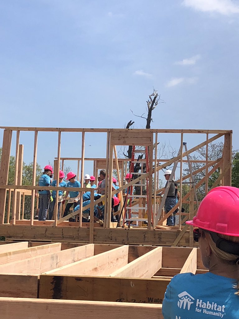 nysdotli's tweet photo. Last weekend, women from @NYSDOT #LongIsland took part in #NationalWomenBuildWeek with @HabitatSuffolk. These volunteers worked hard building a home in #BayShore. #NWBW #MakingADifference https://t.co/mT4bPWEkOQ
