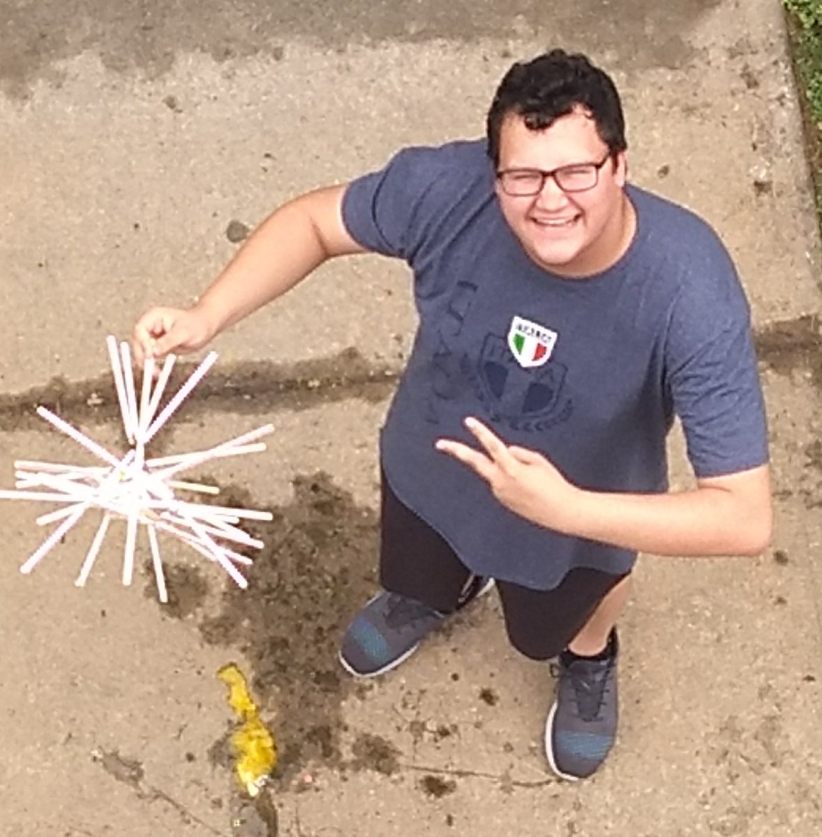 Coach_THoff's tweet image. Physics Egg Drop 2018 🥚
#EHSPhysics