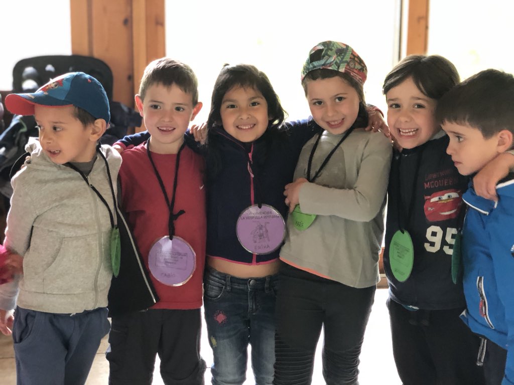 Claullp_s's tweet photo. Ja estem a la casa de colònies organizant-ho tot @EscolaVirolai #convislavespella https://t.co/PixMrEqb04