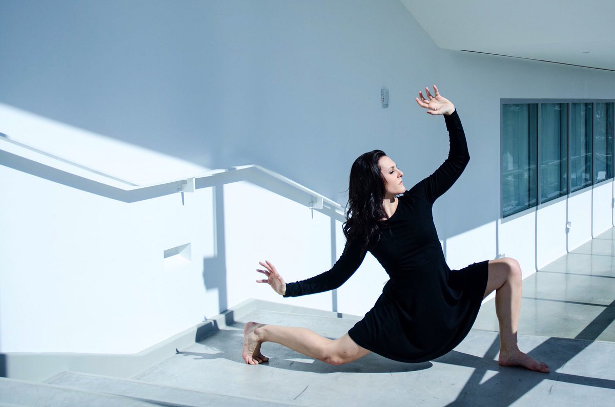 Morganbwalker's tweet image. today’s mood ✋🏼