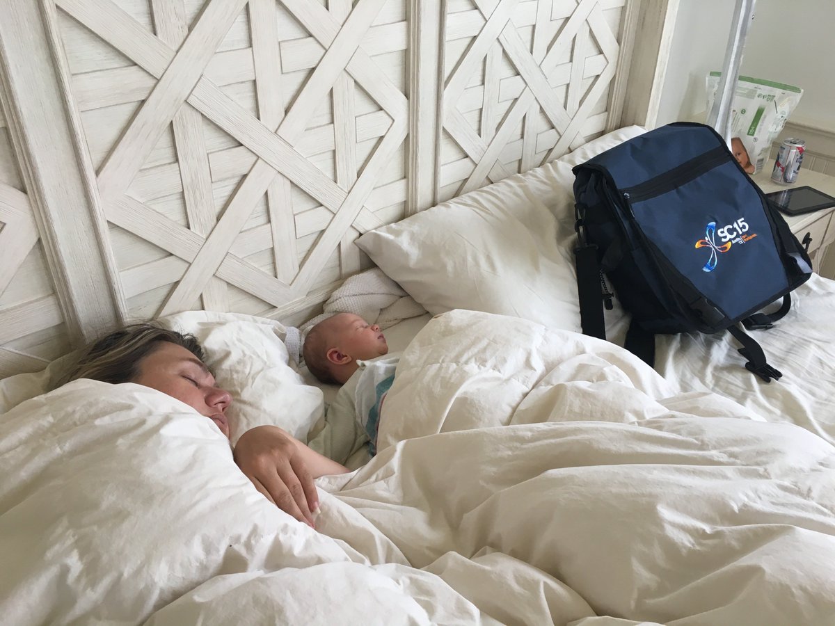 TDaytonPM's tweet image. So, Momma and Mia were still snoozing, and #hpcmatters as we have been saying all along. My SC15 tote makes a great diaper bag, and there ain&apos;t nothing wrong with having a PBR for daddy when the baby was asleep last night.