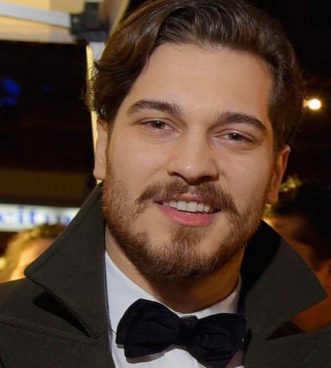 DaisyATrujillo1's tweet photo. They will NEVER be able to touch your trajectory, professionalism and talent. @cagatayulusoyy #Emir #Yaman #Bariş #Sarp #TheProtector #Hakan #Netflix #bombónturco #ADNPERFECTO #turkishcandy #PERFECTDNA #bizseninyanındayız #Westandbyyou #BizÇağatayanas https://t.co/kWhbB6xHEM