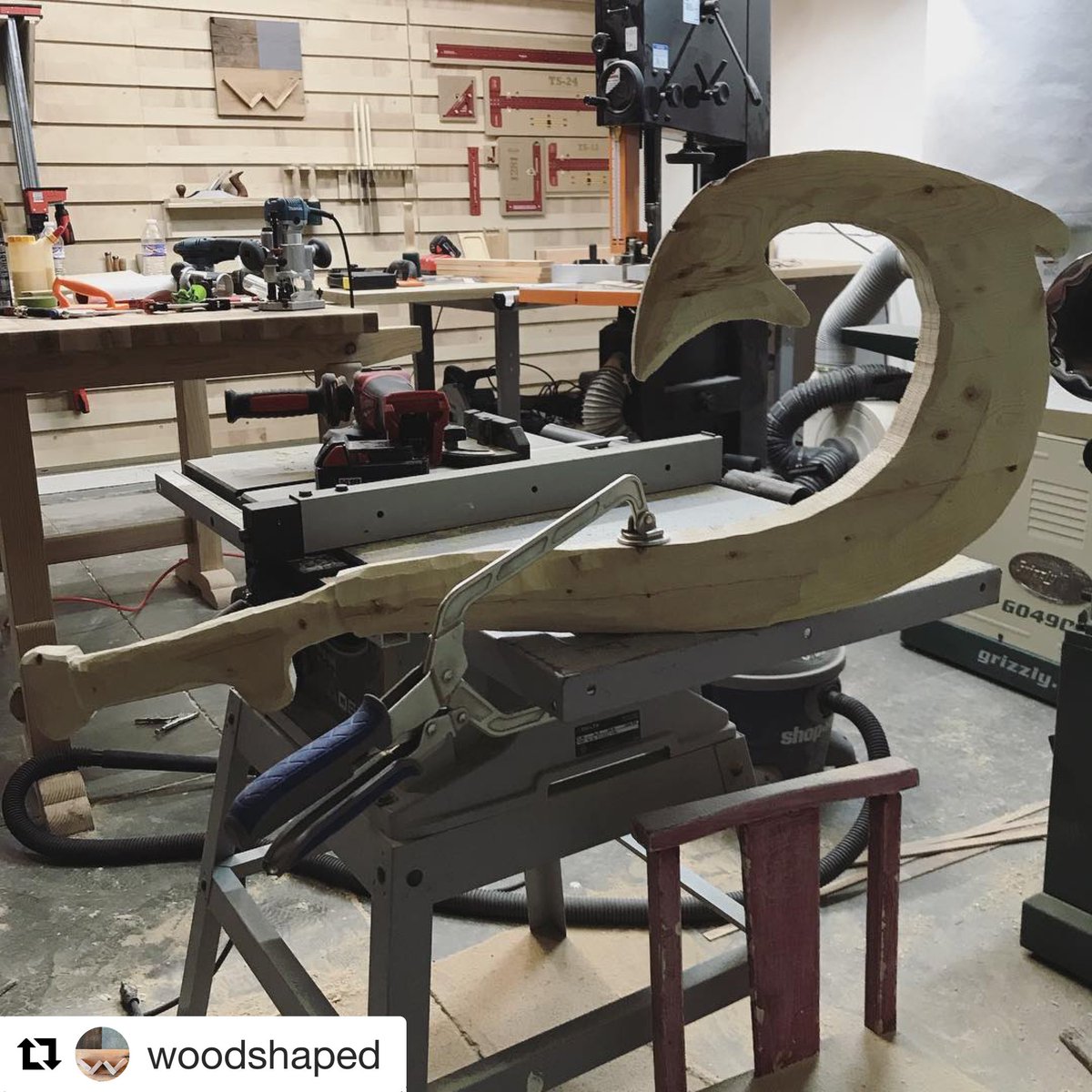 KingArthurTools's tweet photo. Maui, the hero of men, would be very pleased with your recreation of his powerful hook! Great work @woodshaped !
#repost #katools #katcustomer #woodworking #woodworkingtools #powercarving #powercarvingtools #moana #maui #fishhook #woodart #holeygalahad https://t.co/uB4GzT70Rb