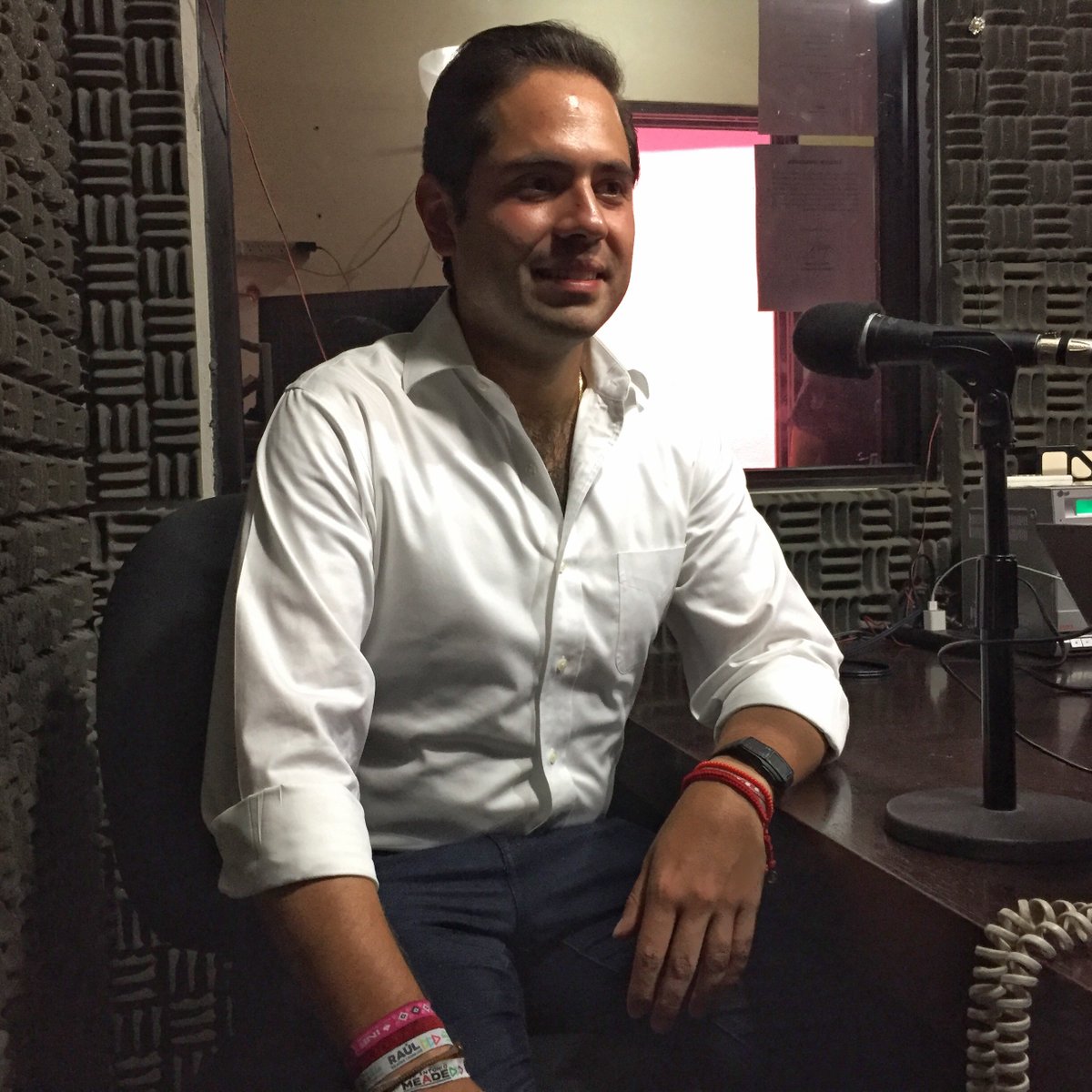 Me acompaña en cabina <a href="/RaulBCCue/">Raúl Bolaños-Cacho Cué</a>, Candidato al Senado de la República por la coalición PRI-PVEM-PANAL; hablamos de cómo va su campaña.