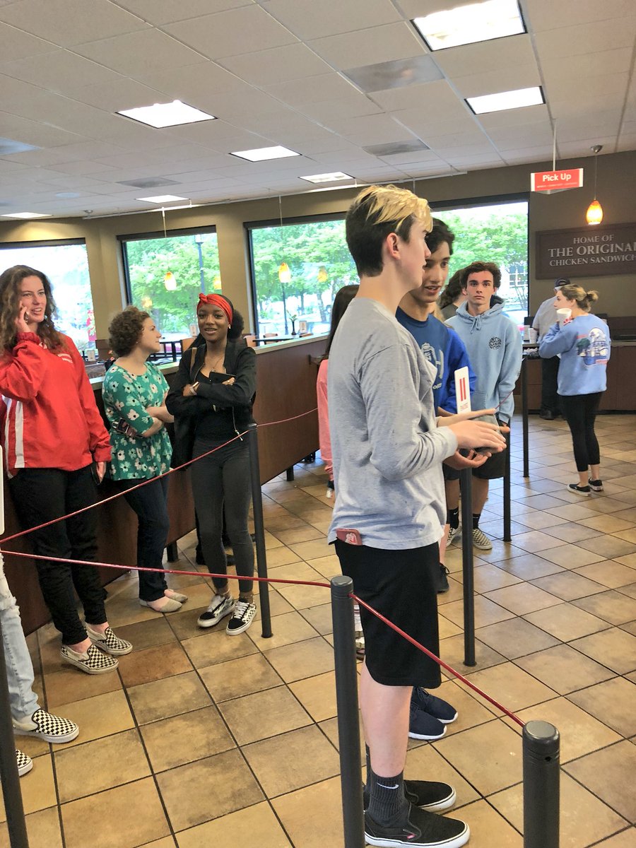 MrsALHouchins's tweet photo. A quick pit stop in Fredericksburg and we are back on the road to the @WorldSeriesofE Competition in DC! Almost there! @KempsAcademy @KempsAcademyINC #EBAproud https://t.co/jNKuvLs1sI