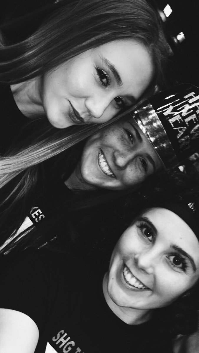 lexiosowski's tweet photo. happy birthday ren!!๐๐ฎ๐น๐ thanks for all the laughs and smiles these past 4 yrs. I hope you have a great day full of queso and diet pepsi!! Kentucky is lucky to have you๐ #D1 #sodaday #yourananimal #yovoyganao #mexican https://t.co/9TXFzj6D3t