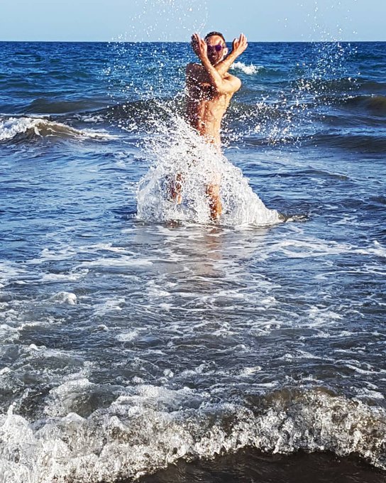 1 pic. I am sending you my splashing ????
@L_K_4 @HotMaleStuds https://t.co/JCS1V7aoc8