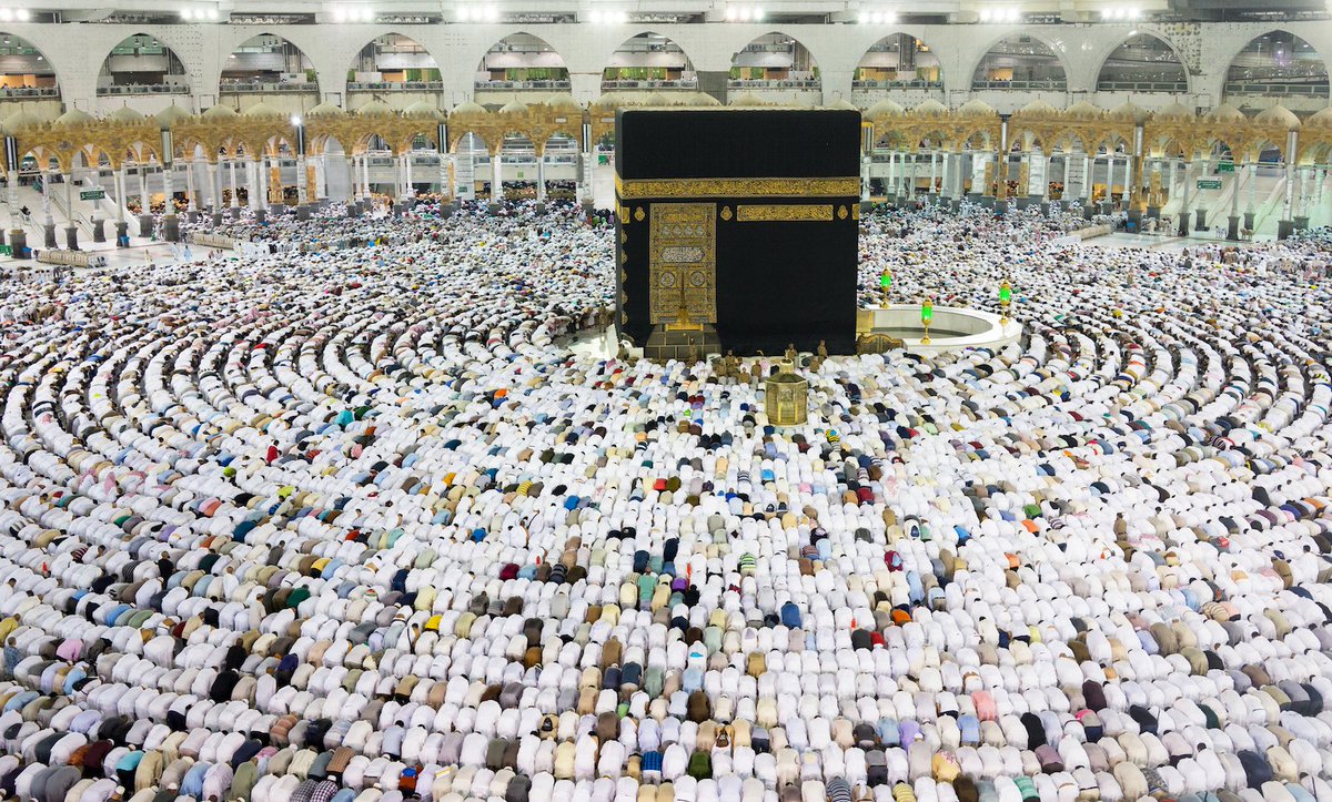 arabnews's tweet photo. .@arabnews partners with @facebook to broadcast #Ramadan prayers from #Makkah || https://t.co/ZCTHvPYIa5 https://t.co/31K5D21tQ9