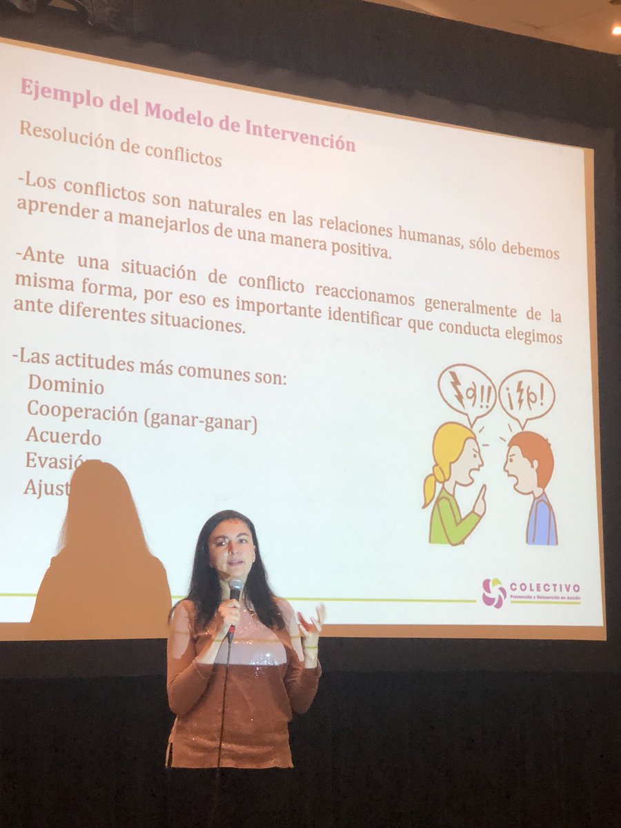 colectivoacci0n's tweet photo. Monica Arcila de @ObservaAC explica parte del proceso de intervención con jóvenes de escuelas secundarias de la @delegacionMH https://t.co/jRk1H8jFCY