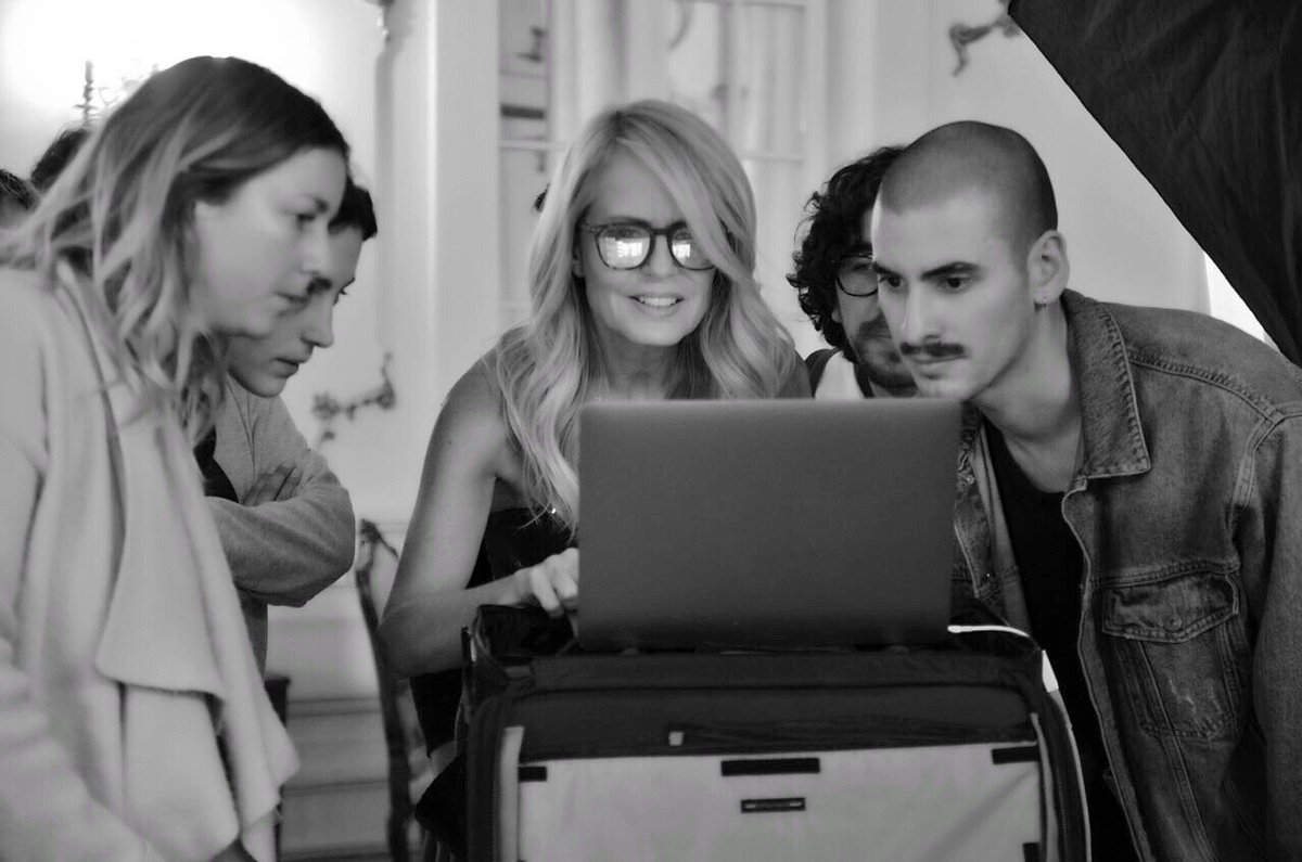 Preparando lindas sorpresas para todos ustedes ✨❤️ | 📸: <a href="/Danielsantanab/">𝐃𝐚𝐧𝐢𝐞𝐥 𝐒𝐚𝐧𝐭𝐚𝐧𝐚</a>