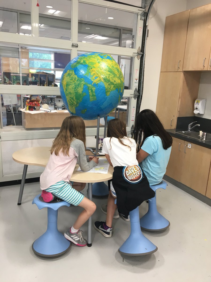 Mburkeart's tweet photo. Ask your @DscAPSG5 how biomimicry inspired their design. #designchallenge2018 #biomimicry @dmiris2 @publicworkshop @VSamerica @BridgettCLuther https://t.co/7aTyPpsu84