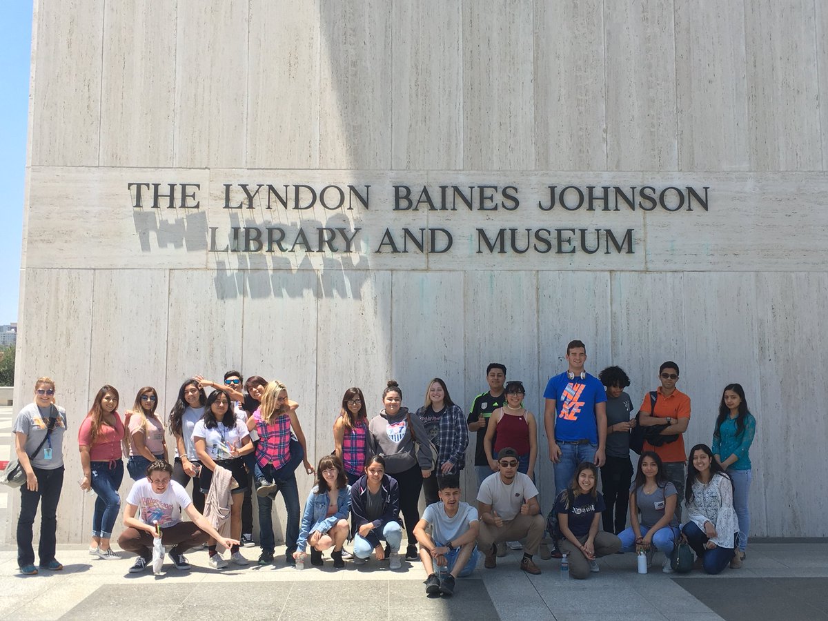 Ms_Tillson's tweet photo. Students and staff had an amazing and educational time at the LBJ Presidential Library today! #mnths @funkdaddytweet #ourhouse #TitanUp #misd @ManorNewTech @ManorISD https://t.co/VPGNHl1dvN