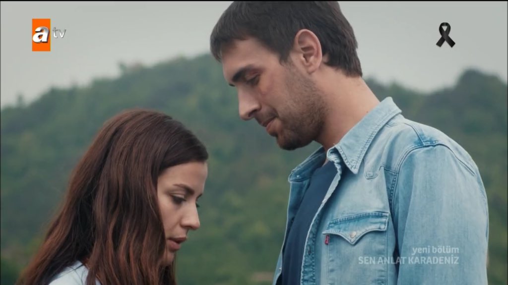 saasbengeldum's tweet photo. Ne deduun benim tahirimin göğsü sağa ne mi deduun #SustuKaradeniz https://t.co/NrdtvvnUYc