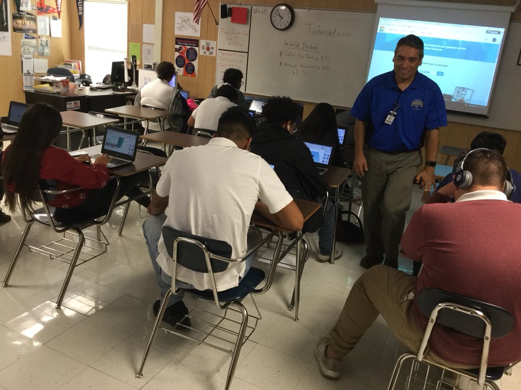 NAHS_History's tweet photo. Designing and printing 3D rockets following our lesson on the Cold War, NASA, and the Space Race. Thanks for you help @Al_Gomez_M #futurerocketscientists https://t.co/Y6w3wtpz1A