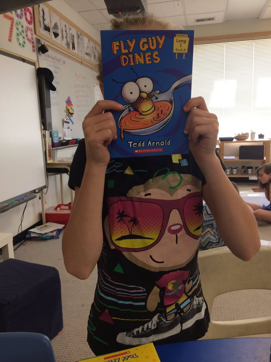 fearlessfcs4s's tweet photo. "Miss Gadbois, I finished this book by using my ´Flip the Sound' strategy lots and it worked!" - N.O. https://t.co/m4MxnFteu7