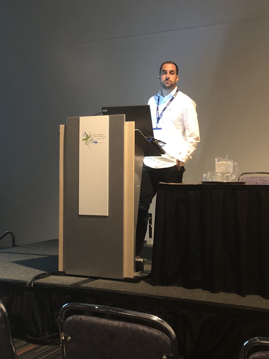 Emma_Cebrian's tweet photo. Elucidating the role of herbivory on Caulerpa spread. Nice talk of @jorgesantamper @GRMAR_UdG @IEA_UdG @UdGCiencies in #WCMB18 #Montreal https://t.co/lV4KA5Jn9N