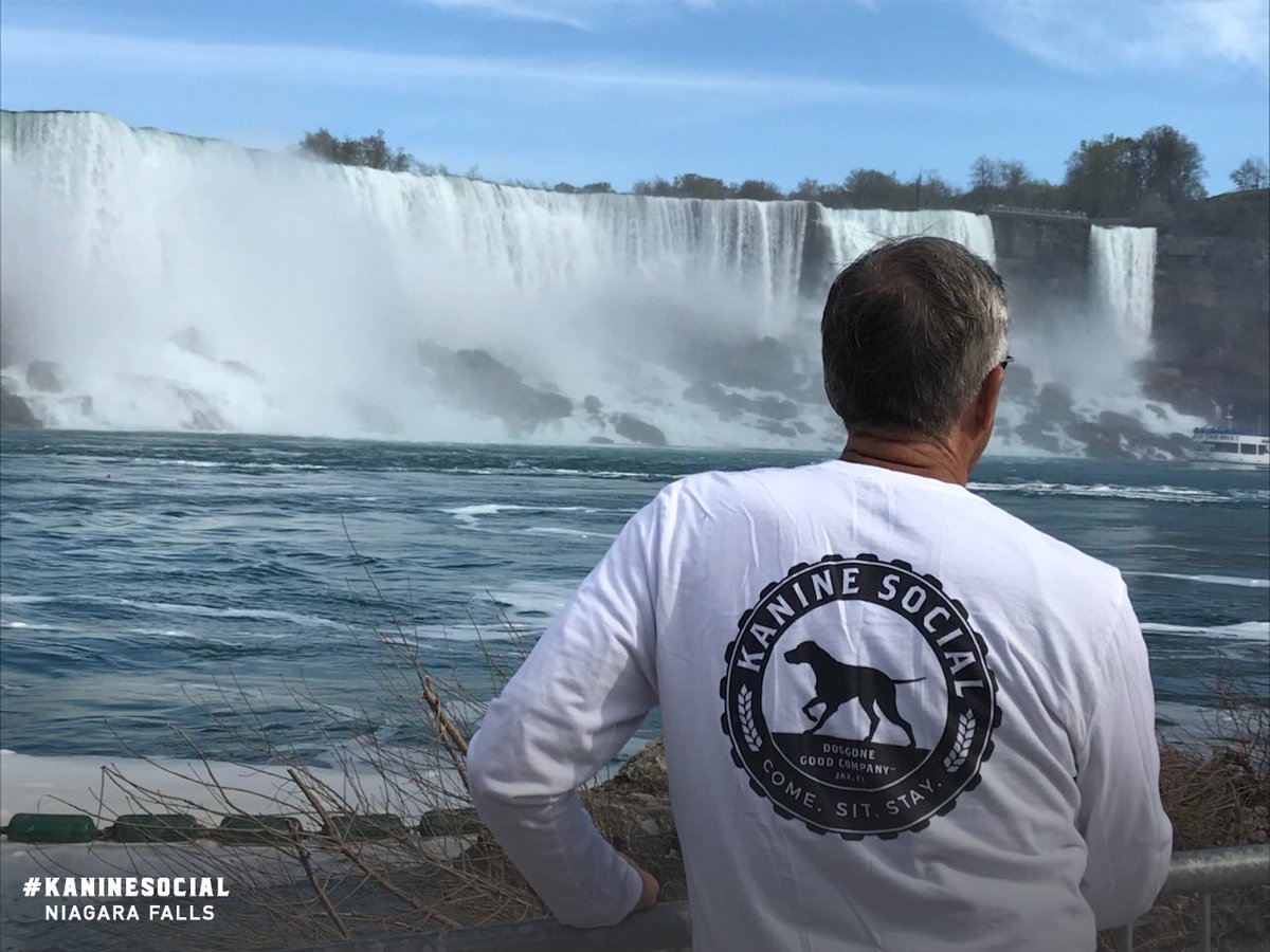 #KanineSocial made it all the way to Niagara Falls this week. A big thanks to all of our supporters! #Views 🐕☕️🍻
