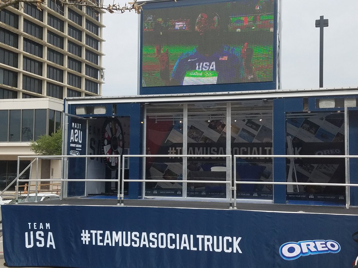SMUSwimDiveM's tweet photo. Come check out the #TeamUSASocialTruck from 12-5 pm at the Robson &amp; Lindley Aquatics Center! Olympic silver medalist Sam Dorman (1pm) and gold medalist Carly Patterson (3pm) will be signing autographs! Plus... FREE Oreos and other giveaways! @USADiving @TeamUSA https://t.co/B0QGn0WMDs