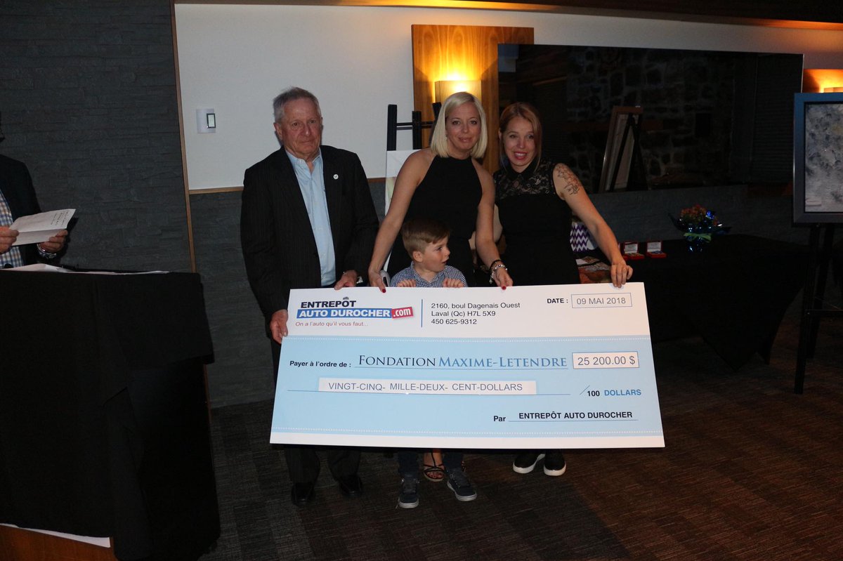 auto_durocher's tweet photo. C'est un chèque de 25 200$ qui a été remis à la Fondation Maxime-Letendre pour l'année 2017! Merci à tous les employés de leur implication et générosité! 😊 https://t.co/FKiPEVDL82