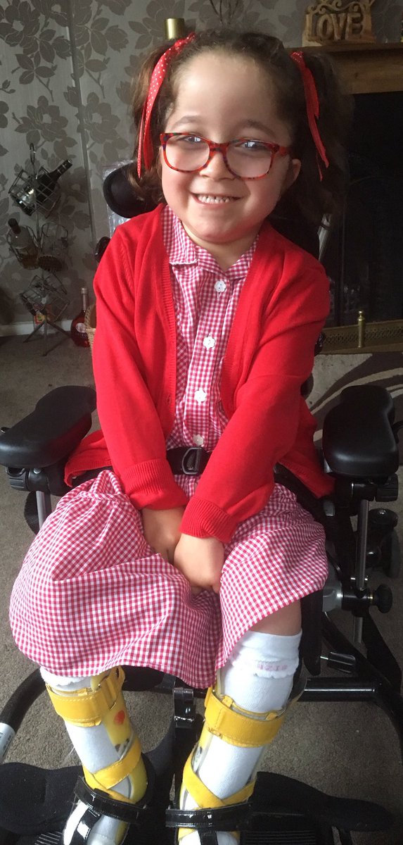 chillibean2018's tweet photo. #Oneday 💖 #minime #coollittlegirl #IwontgiveIn #NeitherwillTeamleonie #SDRoperation #SpineOp #teamleonie 💖💖 https://t.co/yKynY5OhhG