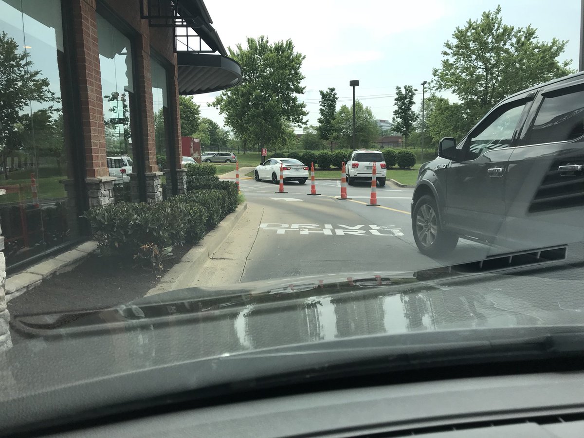 nickparanjape's tweet photo. I think it should be a requirement for any 16-year-old to maneuver a @ChickfilA #drivethru before getting their driver license #tricky #effcient #whichway #stop #yield #patience #welloiledmachine https://t.co/Dt34lOfLUU