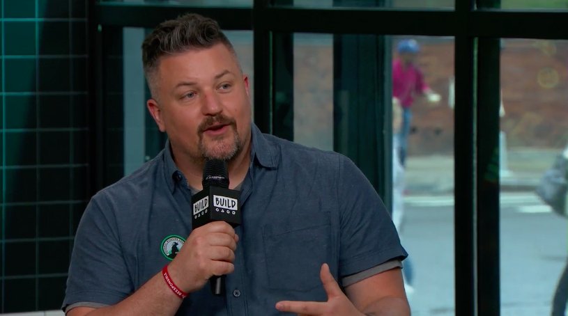 BUILDseriesNYC's tweet photo. “If bees decline, it would cause economic problems, agricultural problems, and ecological problems.” - @Dmizejewski on the significance of bees if they disappear. #DontKillMyBuzz https://t.co/dWRpSB3AEC