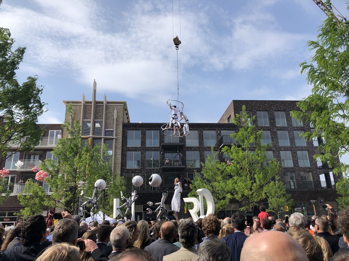 Feestelijke opening van het tweede centrum van #Utrecht. <a href="/LR__Centrum/">LeidscheRijnCentrum</a> <a href="/LRgroeit/">Leidsche Rijn Groeit</a> <a href="/LRinbeeld/">LeidscheRijnInBeeld</a>