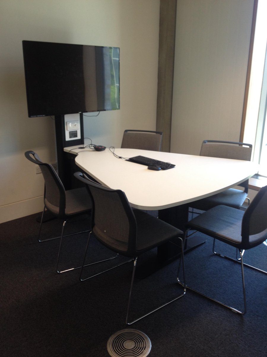 UR_Library's tweet image. Uni Roehampton Lib @UR_Library
🖥️📚Study room stats🖥️📚
Our study rooms were buzzing in April 2018!
✅ 2,011 individual bookings
✅ 3,309.445 hours of use
(That's equates to over 137 days!)
🖐️🖐️ Most popular room? 2.33 🤩
#gofigure #springstats