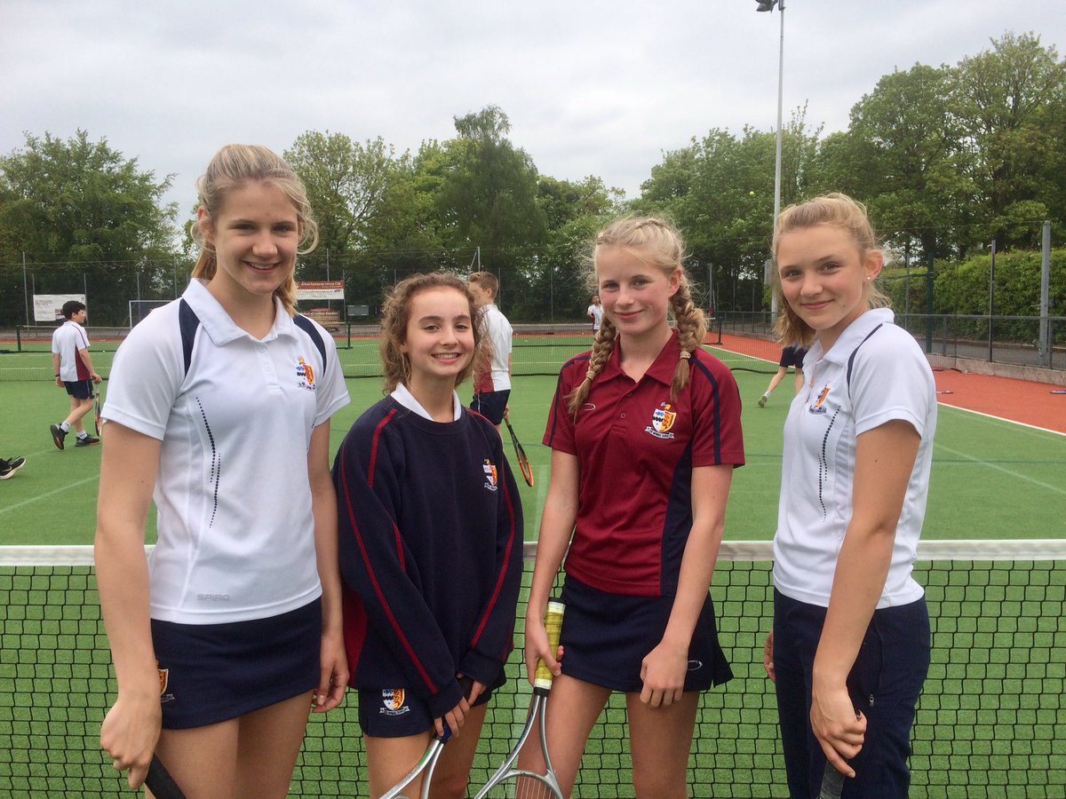 Finalists in year 10 house tennis. Well done girls! #hilliardshouse #thesegirlscan