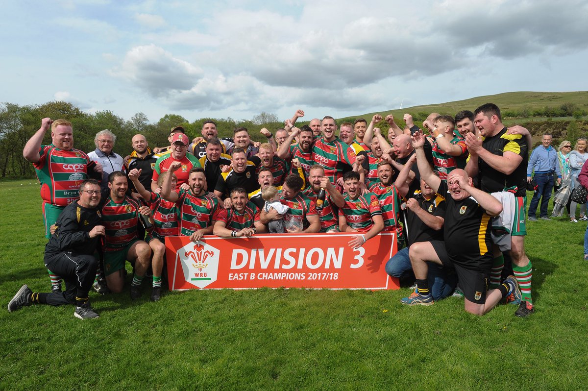 aaronjoones's tweet photo. Still buzzing from Saturday. Back to back league champions, and what a day/night celebrating it with the best bunch of boys🐴🔥 https://t.co/70i368dMKf