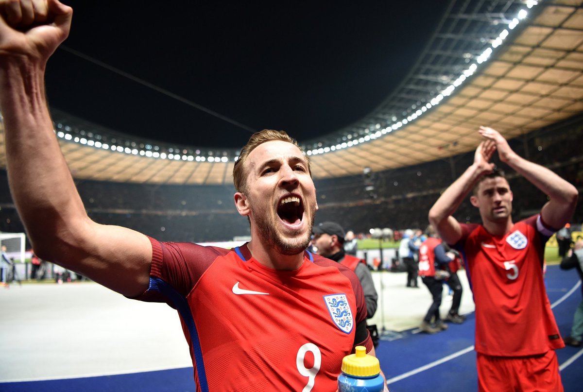HKane's tweet photo. Can't wait for my first @FIFAWorldCup. Excited to meet up with the lads and get started.🦁🦁🦁 #ThreeLions #England #WorldCup https://t.co/0SvRKcVLmY