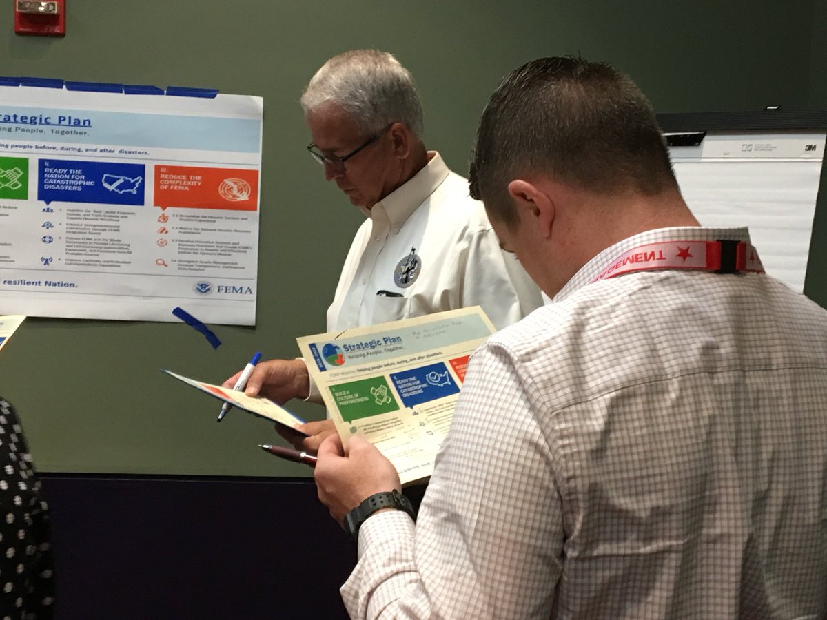 FEMARegion6's tweet photo. Leadership is hosting a Region 6 Regional Advisory Council (RAC) meeting during #TEMC18 with representatives from TX, NM, OK, AR, LA. https://t.co/yVW6iG2z98