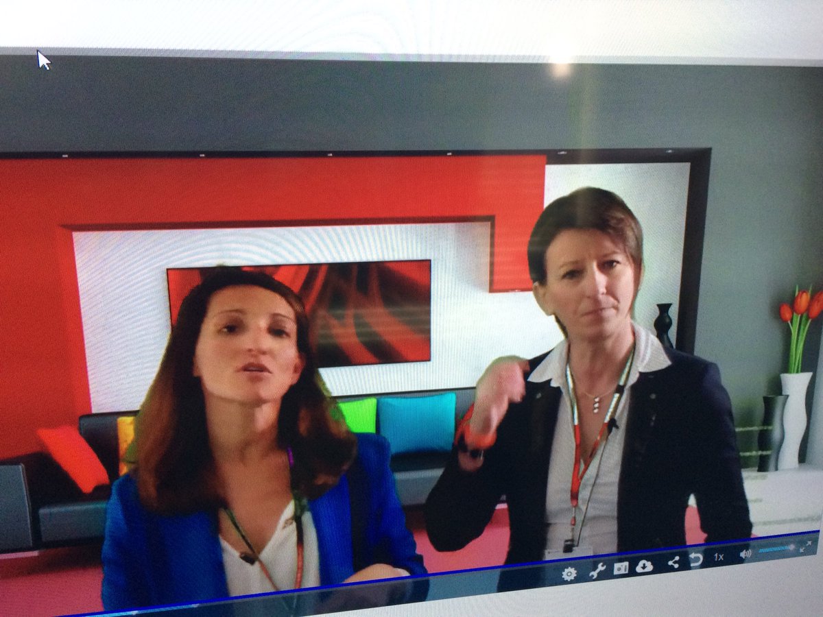 DRNE_MyCampus's tweet photo. #onboardingmycampus #mycampusBordeauxNancy perdues dans le videomaton !!! Cβest par oΓΉ la sortie ππ #integrationcomplete #mycampusBDDF https://t.co/cyW2HS3vHN