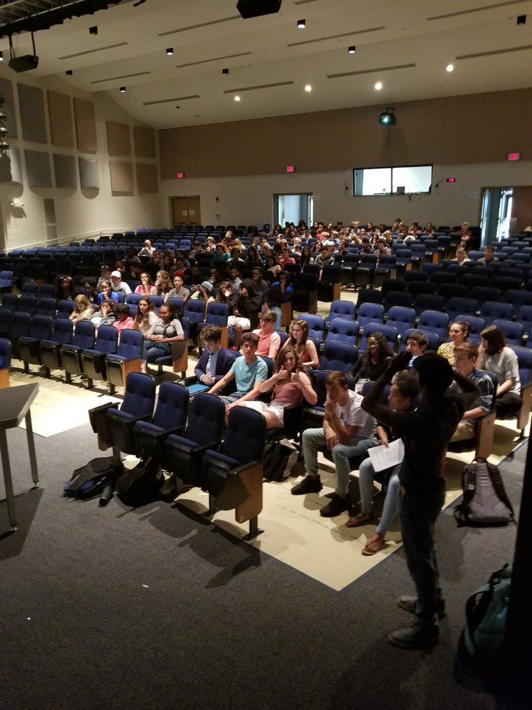 RMitchellPKY's tweet photo. 10th Grade Class Officer Candidate speeches today! https://t.co/ZHHwuNlZxy