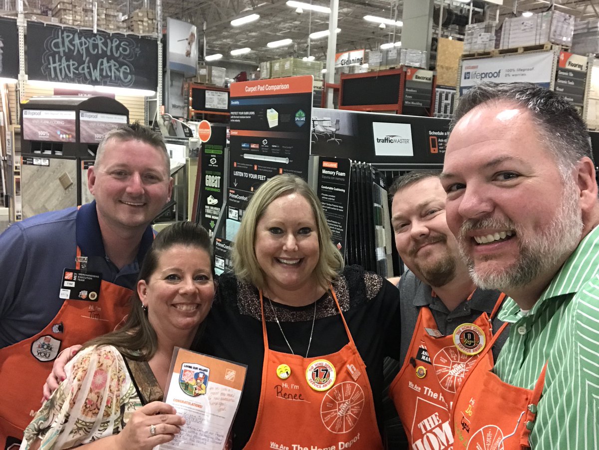 dcbellah's tweet photo. Thanks Kristie and Fred @HomeDepot3858 for all the great help you provide our new associates!!  #retention #NewAssociateCoach @THD_Kendra @TimAdamsTHD https://t.co/YG93F6RykL