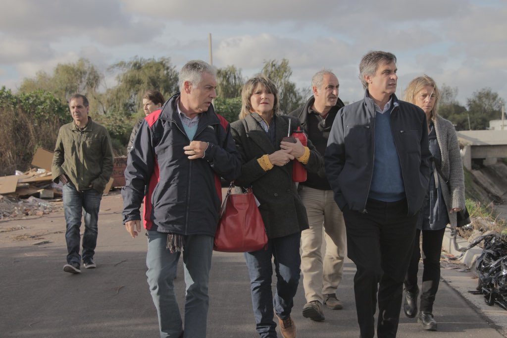 32alvarogarcia's tweet photo. Gracias a alcaldesa #SandraNedov y al @Municipiod por la recorrida de esta mañana por Marconi y Casavalle. Vimos la gran cantidad de intervenciones (plazas, caminos, puentes, viviendas, escuelas, centro cívico, Sacude) del Plan Casavalle, que cumple 10 años https://t.co/vJW4gW0n1v